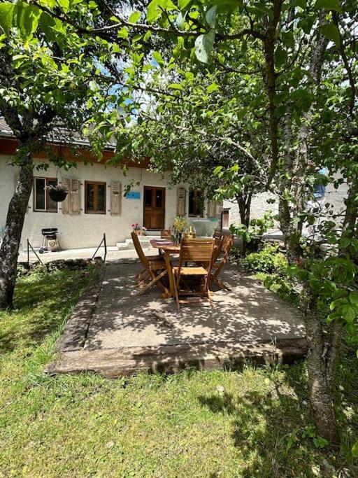 La Pomme De Pin Daire Le Biot Dış mekan fotoğraf