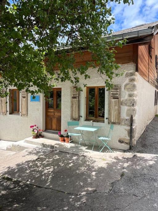 La Pomme De Pin Daire Le Biot Dış mekan fotoğraf